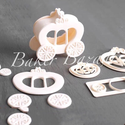 Royal Carriage Shaped Cutter - SugarCraft Fondant Cutter Cake Decorating DIY Tool.