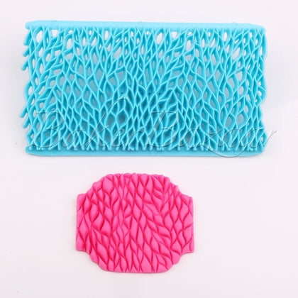 Leaf Pattern Shape Fondant Quilt Mold Embosser Fondant Quilt Biscuit Mold Cookie Cutter For Cupcake Decoration And Cake Decorating DIY Tool.