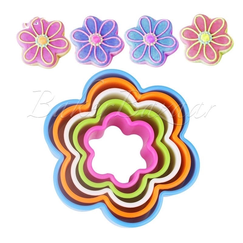5 Pcs Cookie Cutter Two Sided Flower Shape Cookie Cutters Biscuit Cutter Different Sizes Assorted Colors.
